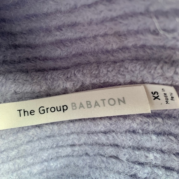 Babaton 100% Alpaca Turtleneck Sweater Light Purple XS - Picture 3 of 5